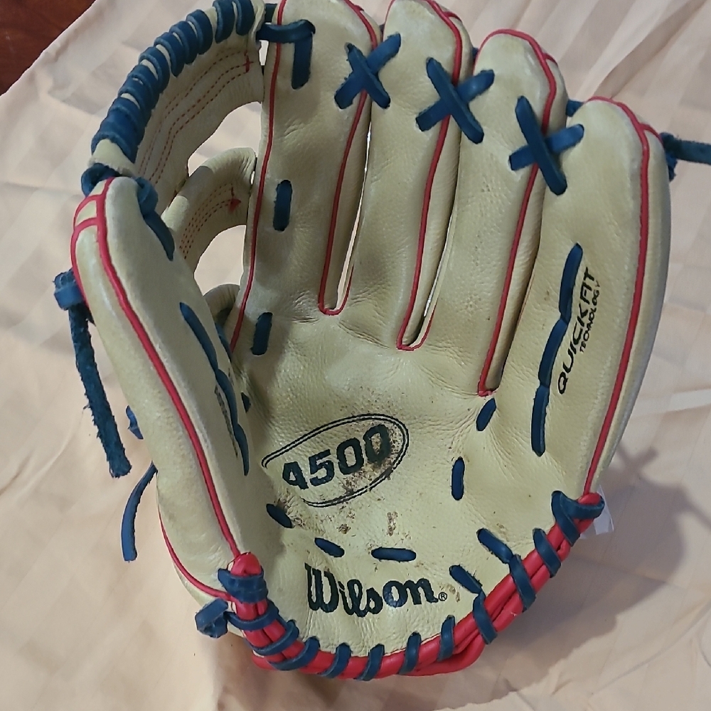Wilson A500 Glove with Blue and Red Trim